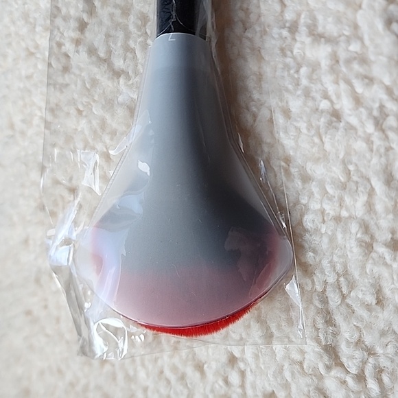 💥Limited Edition💥 MAC x Stranger Things 140SES BRUSH - Picture 5 of 6